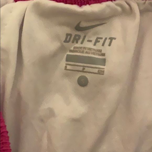 Athletic shorts - Picture 3 of 3